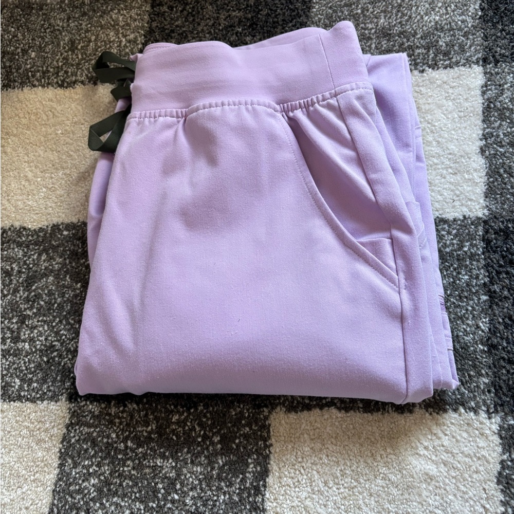 Limited edition:Figs Lavender Zamora Jogger Pants